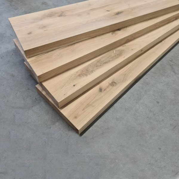 Massief eiken traptreden met rechte kant 40 mm